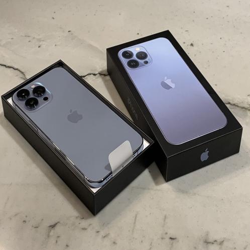 Apple iPhone 13 Pro Max - 1TB - Sierra Blue (Unlocked) @ $659USD 