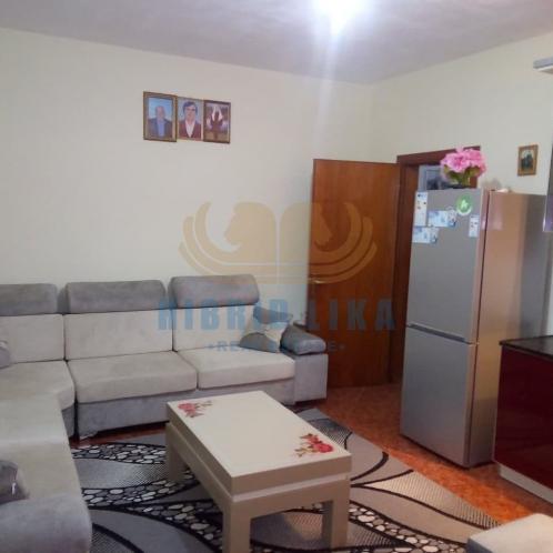 Shitet Apartament 2+1 ne Kavaje