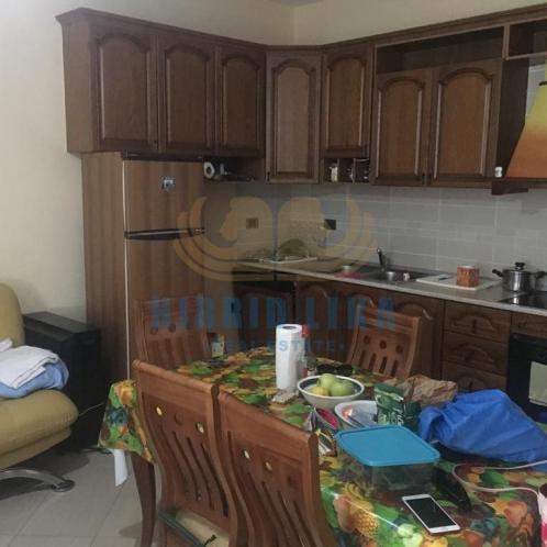 Shitet Apartament 1+1 ne Malin e Robit