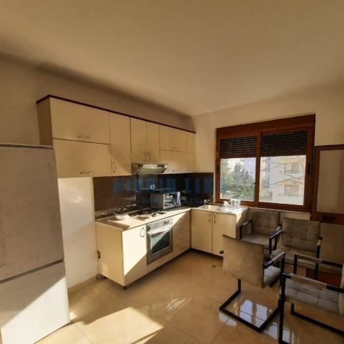 Shitet Apartamente 2+1 ne Golem