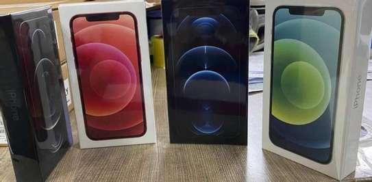 iPhone 12 Pro Max, Samsung S21 Ultra 5G, iPhone 12 Pro 530eur, iPhone 12 430eur dhe tÃ« tjerÃ«t